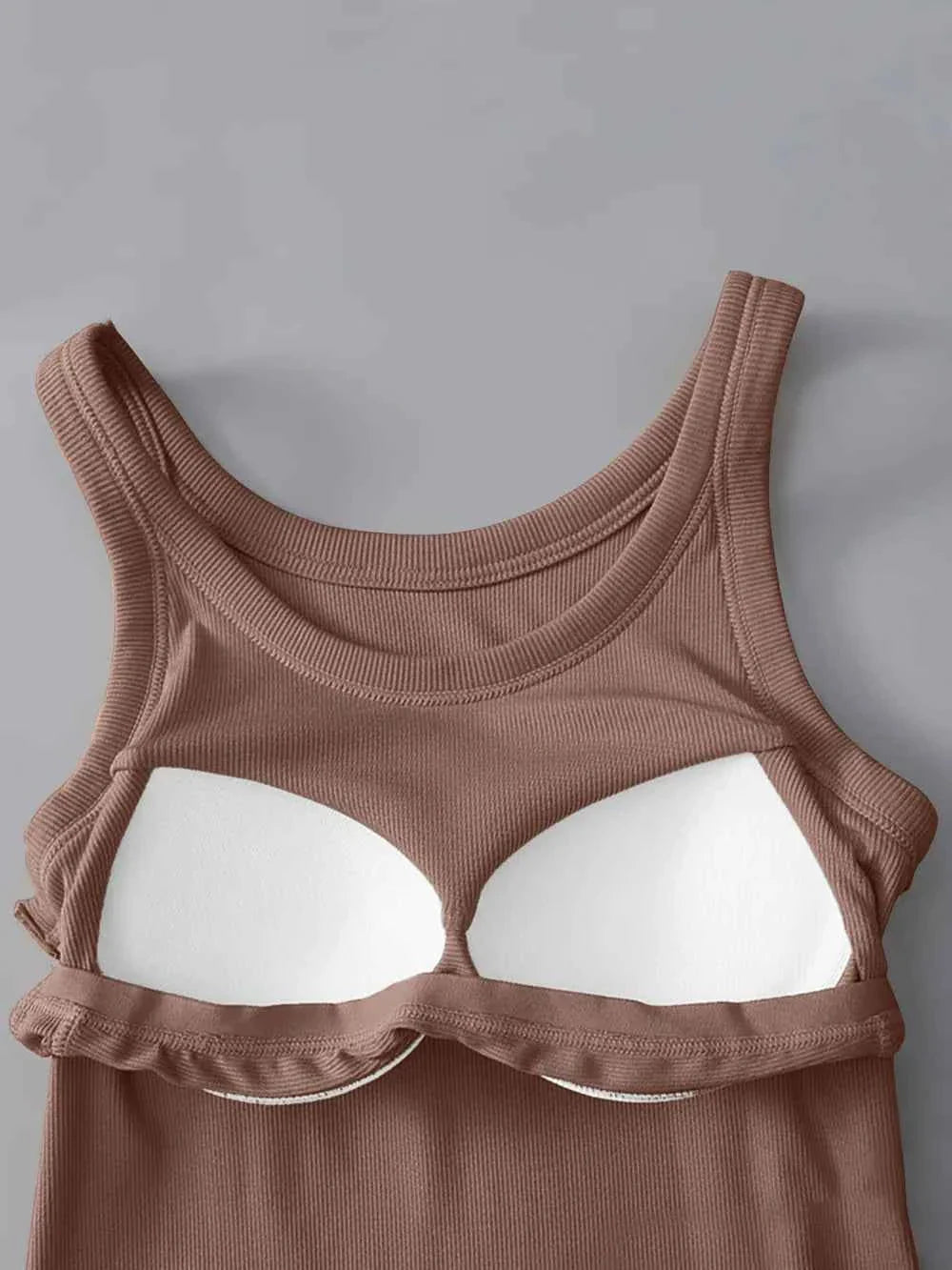 Camiseta Premium de Cuello Redondo con Soporte de Sujetador Integrado