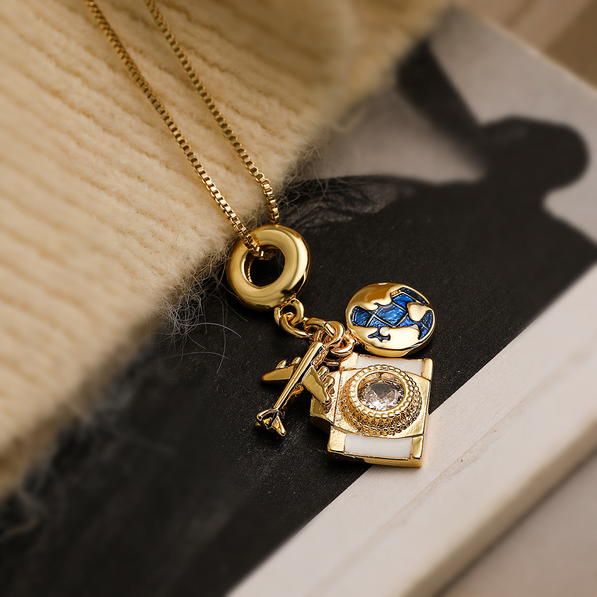 Elegant Copper Gold Plated Zircon Camera Pendant Necklace