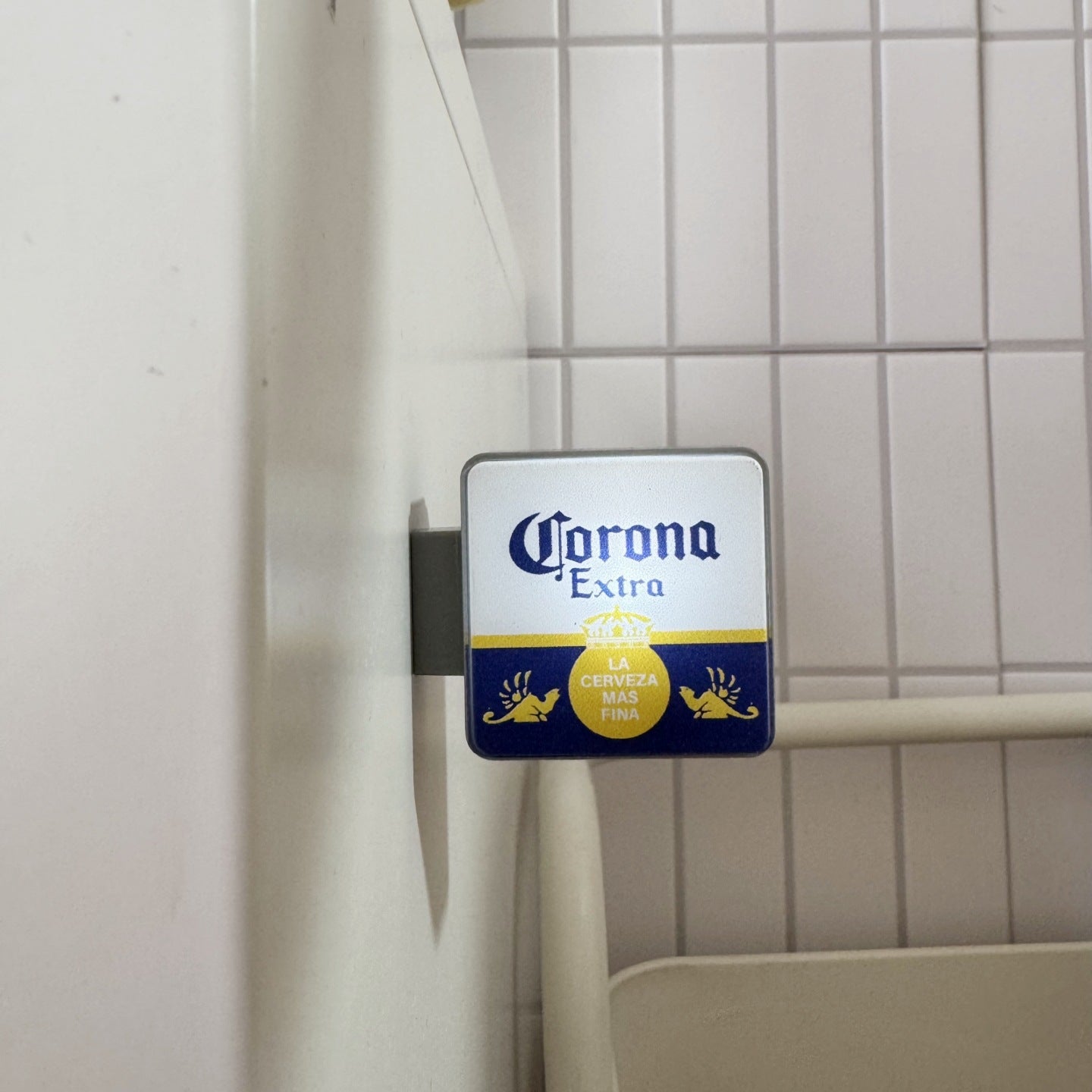 Creative Beer Series Magnetic Attraction Light Sign