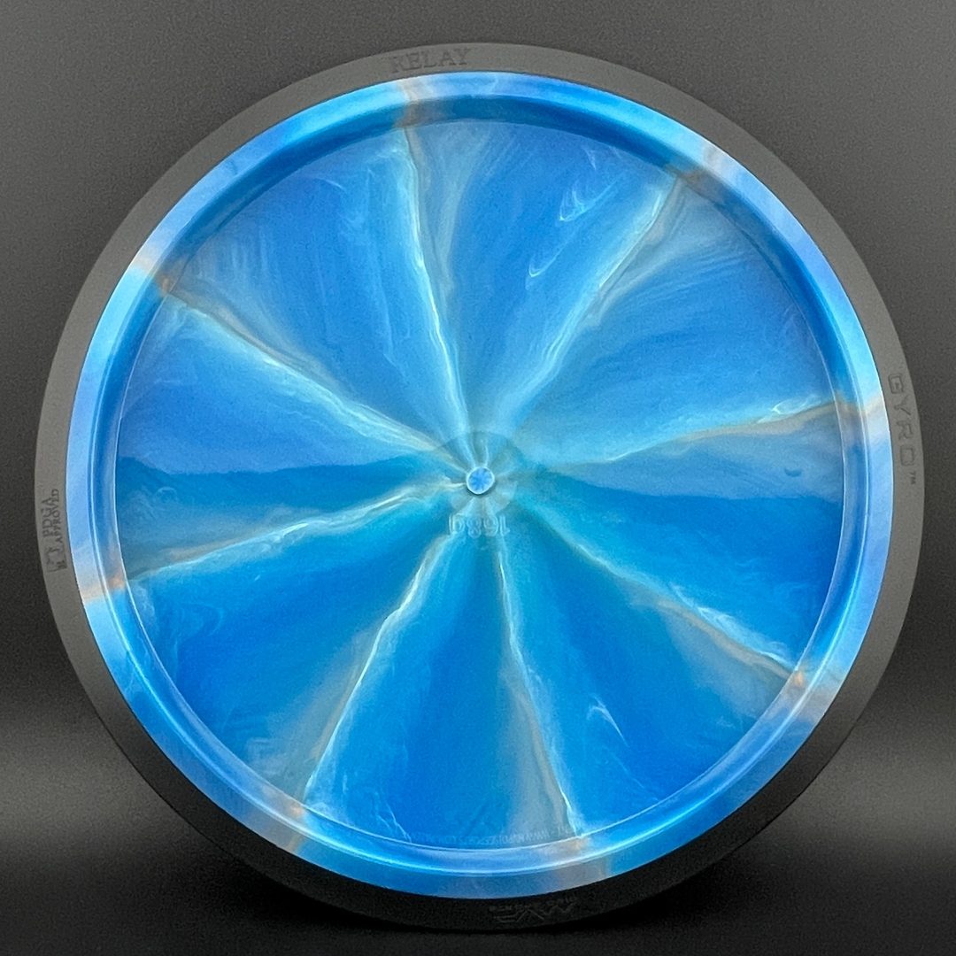 Cosmic Neutron Relay Disc Golf Driver