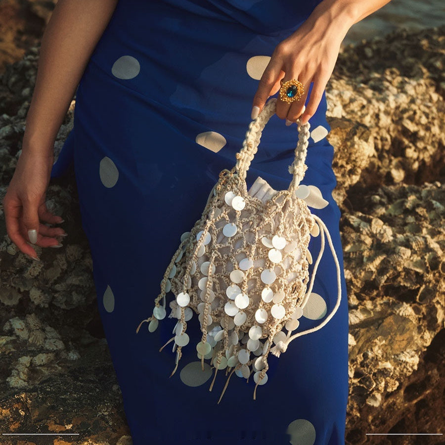 Elegant French-Style Woven Bucket Bag with Tassels