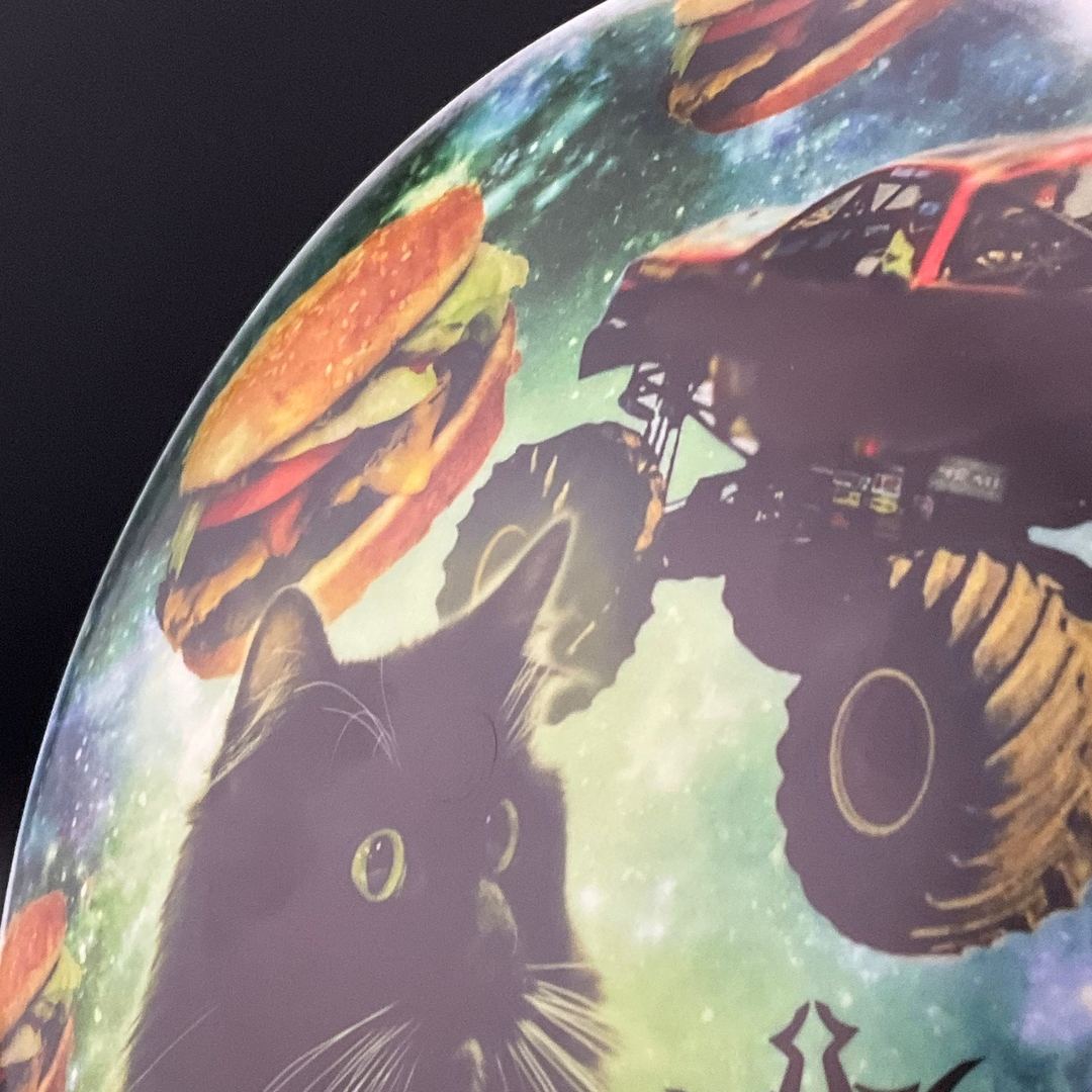 Hacha de Torneo - Diseño Monster Truck Kitty DyeMax