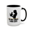 Je ne suis pas célibataire : J'ai des chats. Tasse en silhouette de femme amoureuse des chats