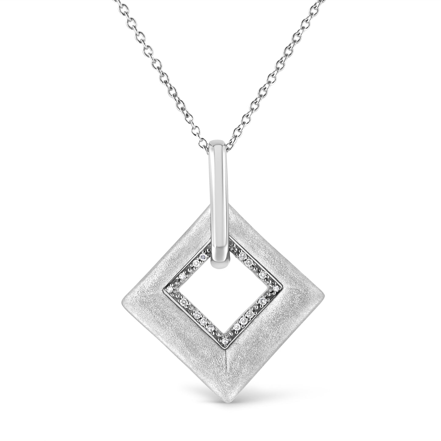 Collar con colgante en forma de cometa con acentos de diamante en plata esterlina .925