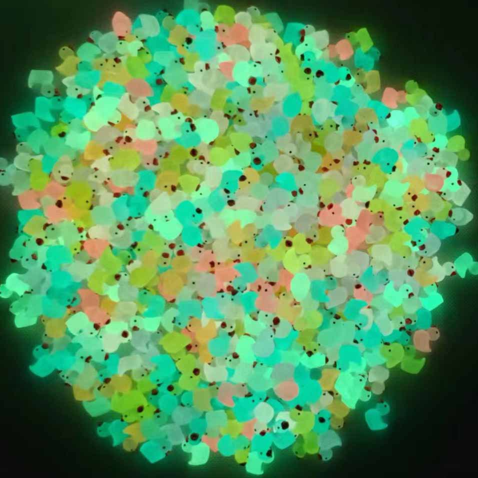 Resin luminous cartoon three-dimensional cute cartoon duck DIY car ornament keychain micro landscape hair clip decoration - Korvel