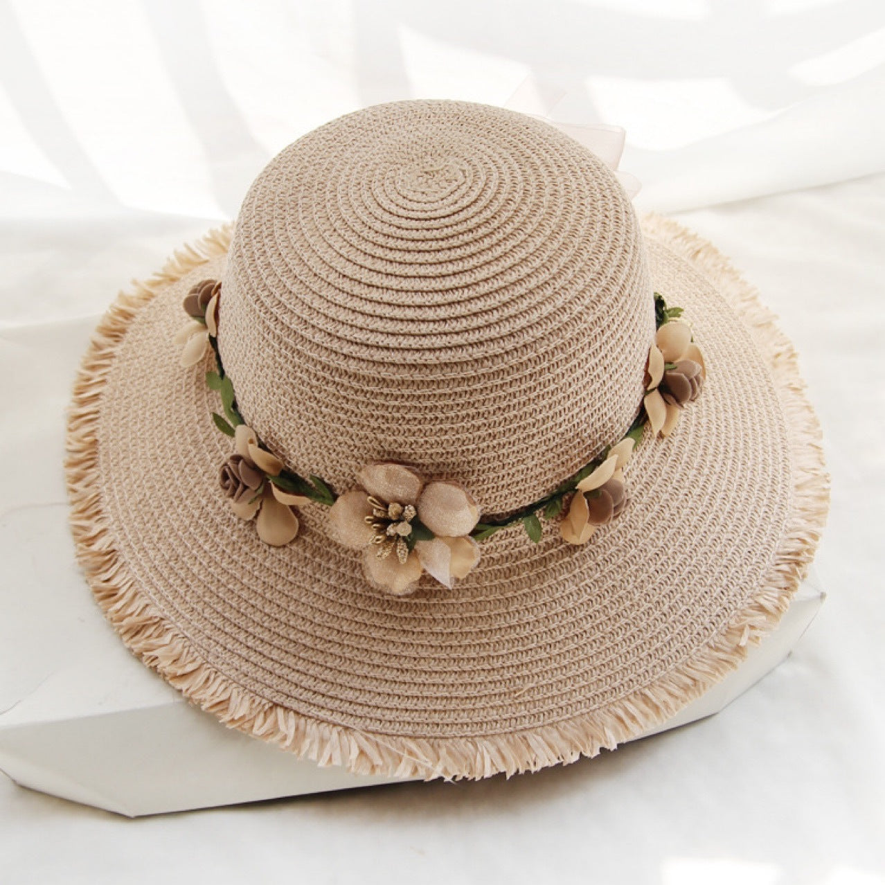 Elegant Beach Straw Hat for Women - Stylish Sun Protection