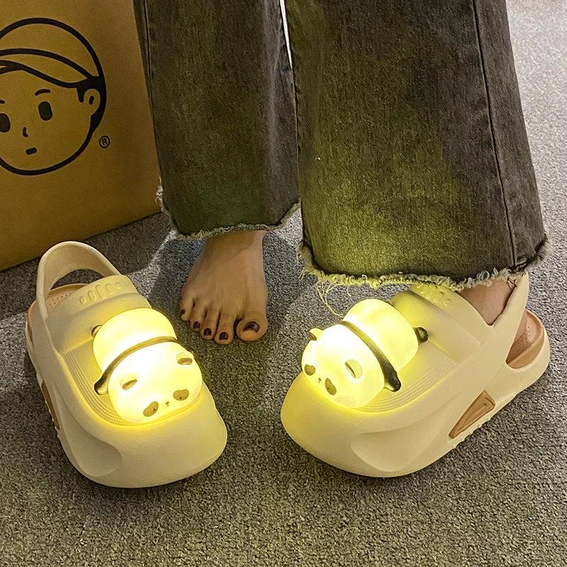 Chaussons Lumineux Mandotos Panda pour Femmes - Sandales Confort en EVA
