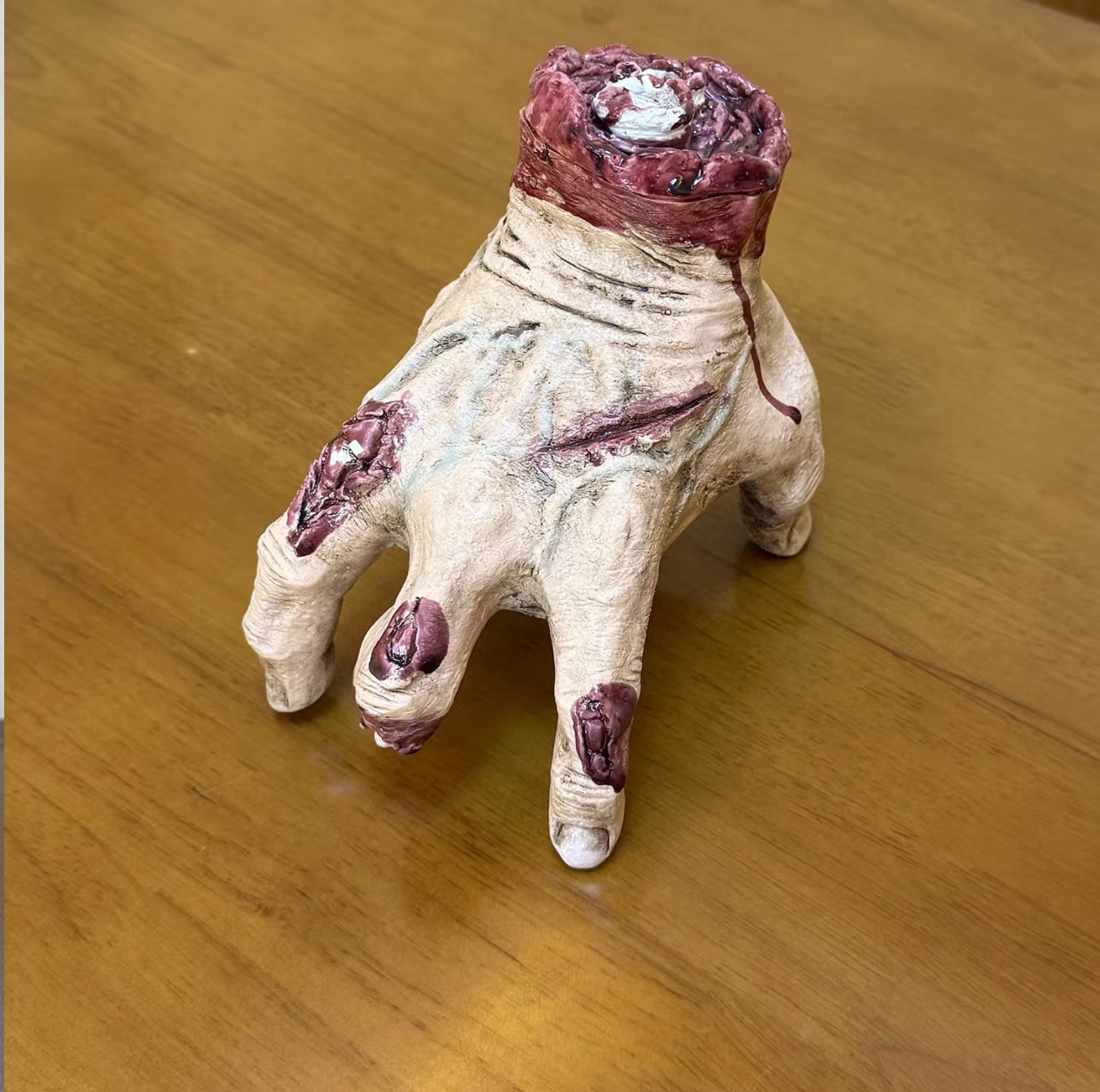 Walking Scary Hand - Korvel
