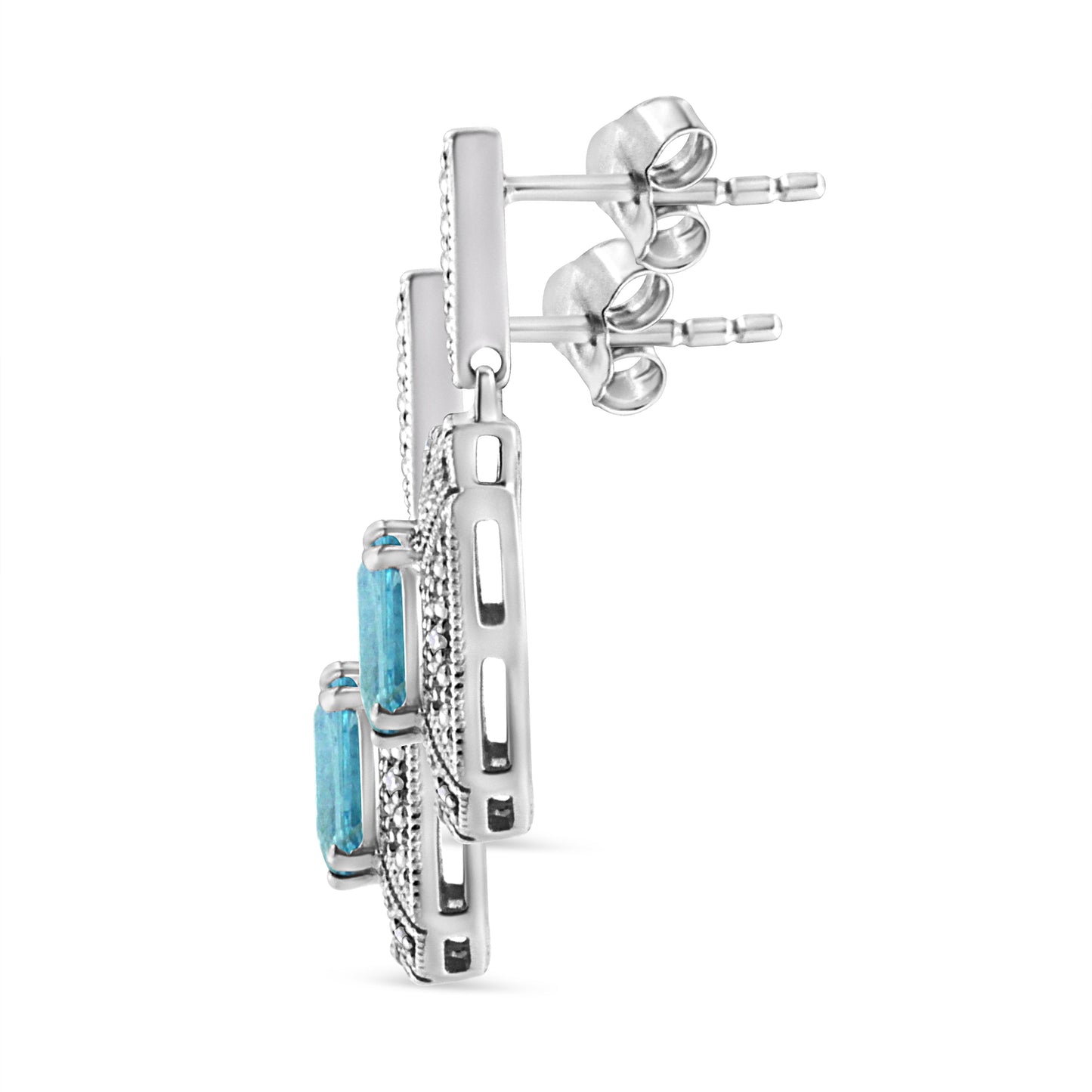 Boucles d'oreilles en argent sterling .925 avec topaze bleue en forme d'émeraude et accents de diama