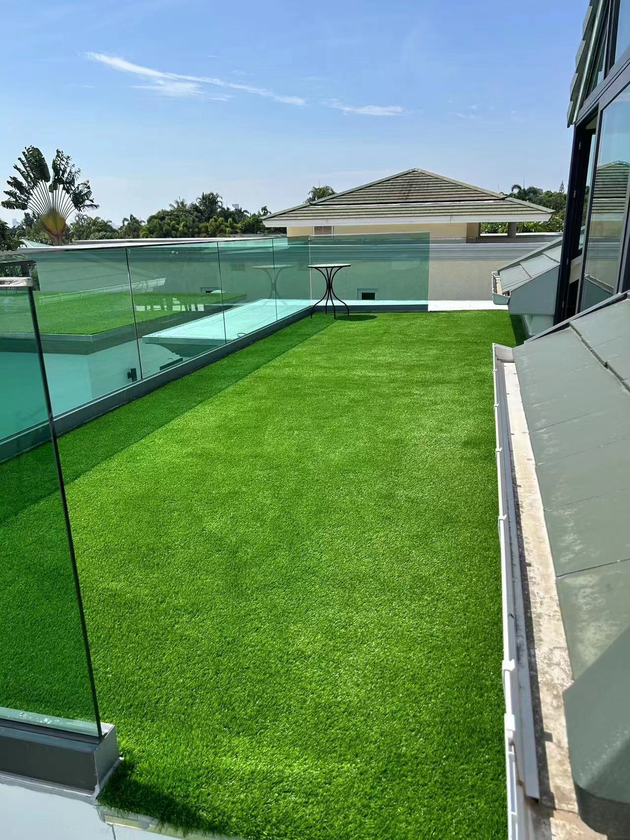 4FTX6FT outdoor artificial grass running blanket, thick and realistic fake grass roll with a pile height of 1.38 inches - Korvel