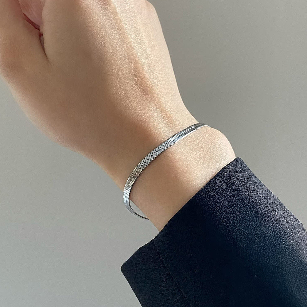 Elegant Blade Chain Bracelet with Heart Pendant for Women