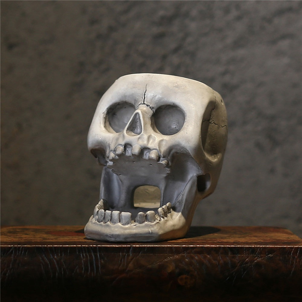 The resin three-dimensional skull feeder base can hang an automatic animal feeder - Korvel