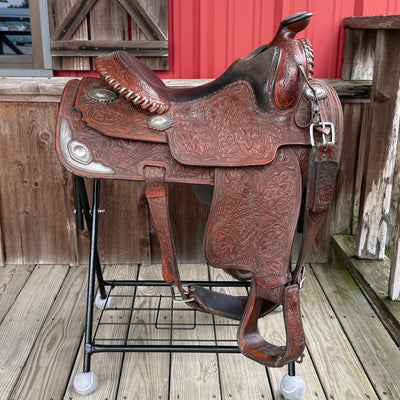 15.5" Champion Comfort Saddle for Equestrian Enthusiasts - Korvel