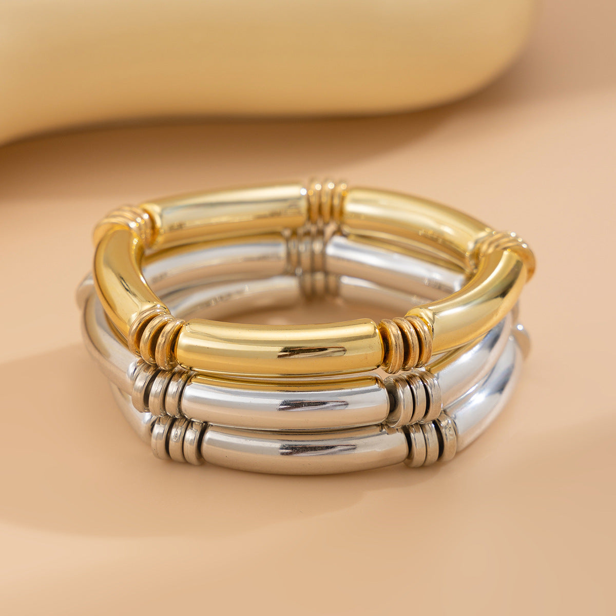 Conjunto de Pulseras de Tubo Doblado CCB Irregular y Elegante