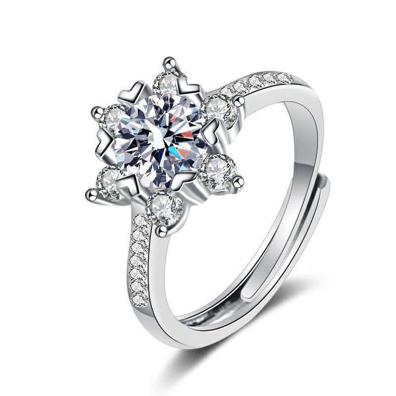 Mozambique 925 sterling silver ring with a female design sense, niche snowflake ring - Korvel