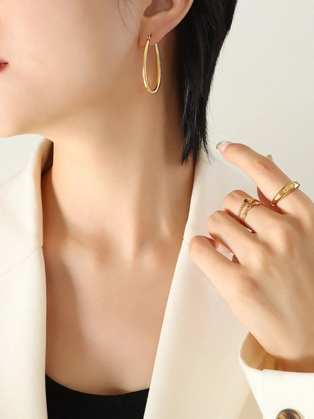 Hebillas de oreja elegantes y versátiles y accesorios
