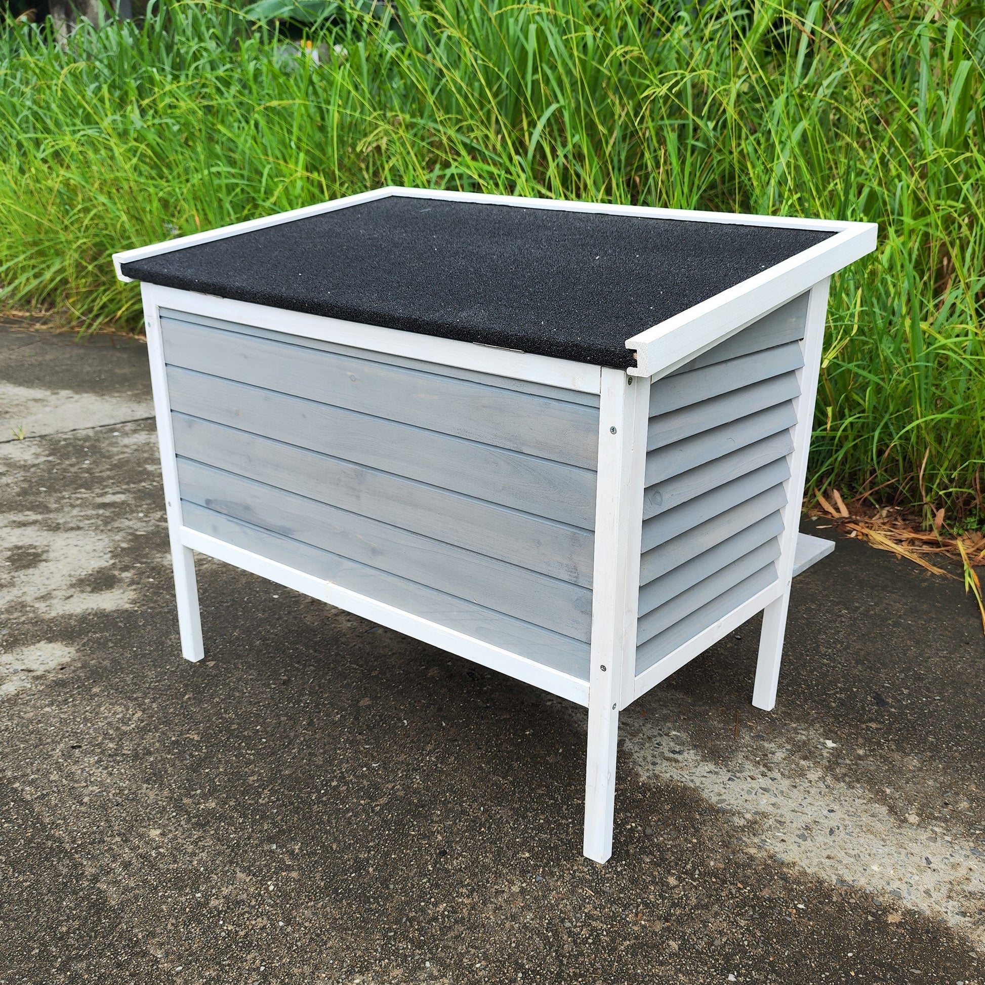 Outdoor Breathable Cat House for Outside Cats,Cat Shelter for Feral Cats with Escape Door,Porch Deck - Korvel