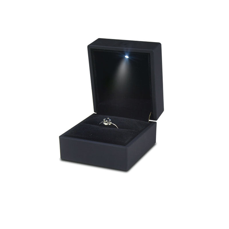 " Elegant LED Light Ring Box: Perfect for Engagement & Wedding Gifts - Keep Your Jewelry Safe & Secure!  & Secure!" - Korvel