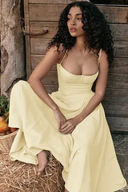 Vestido Midi Elegante con Tirantes de Espagueti