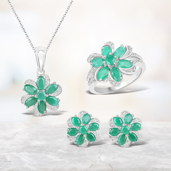 Conjunto de Joyería de Esmeralda y Topacio Blanco de 7.84 Quilates en Plata de Ley