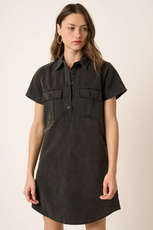 Robe Chemise à Manches Courtes avec Détails de Bouton et Col