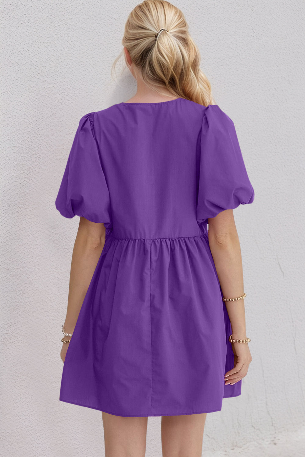 Elegant Ruched Puff Sleeve Mini Dress with Bow Detail