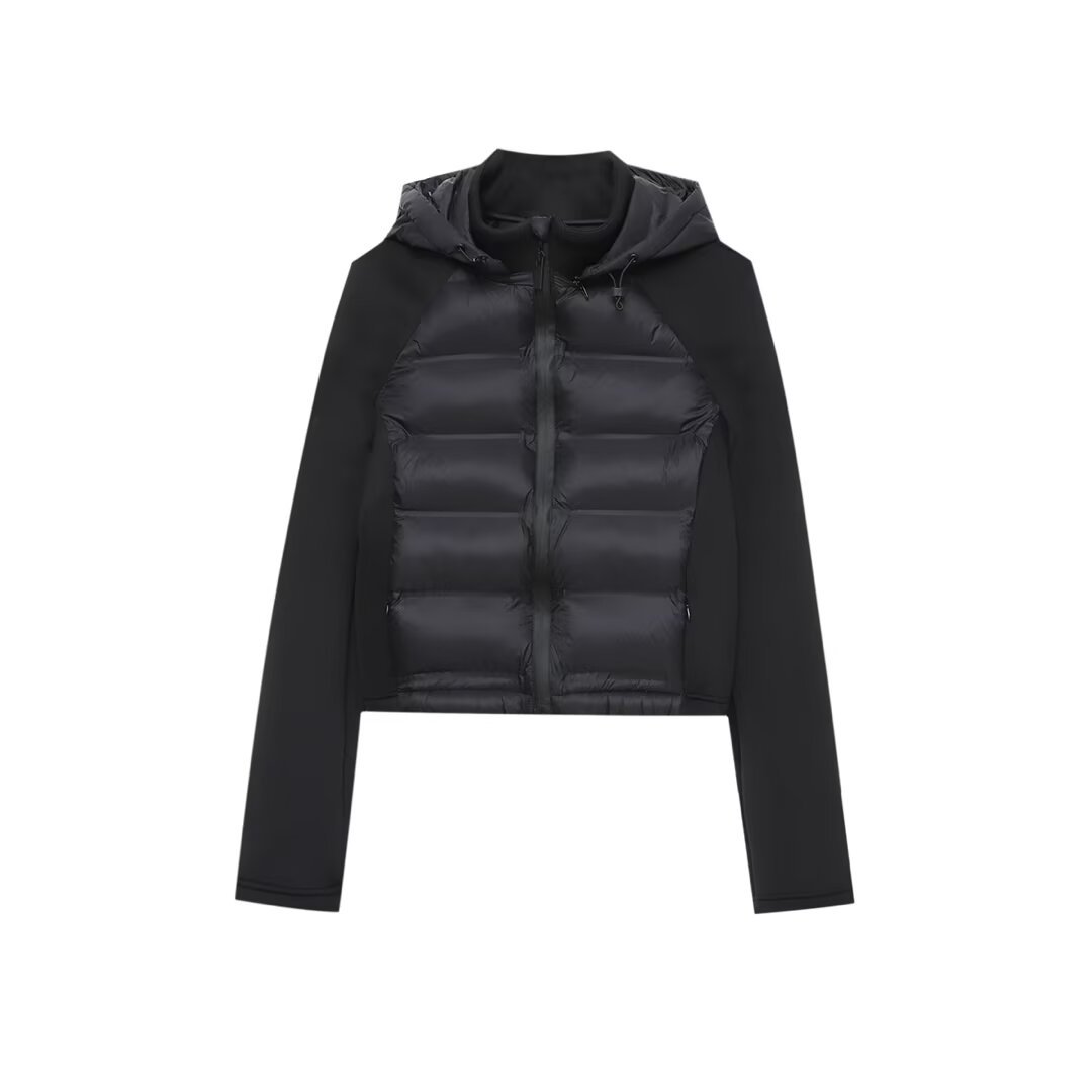 Chaqueta con capucha térmica de patchwork negro de manga larga