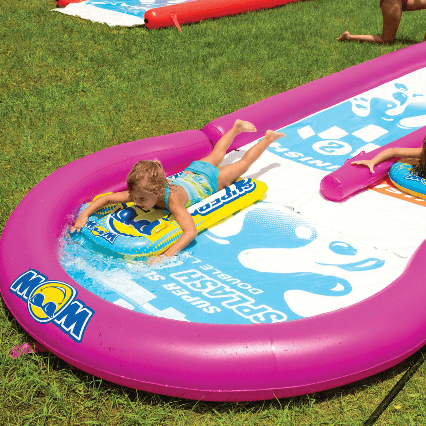 Extremo de piscina WOW Sports para tobogán de césped de doble carril gigante
