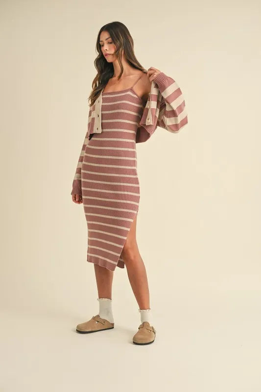 Ensemble de Cardigan Court Rayé et Robe Bodycon