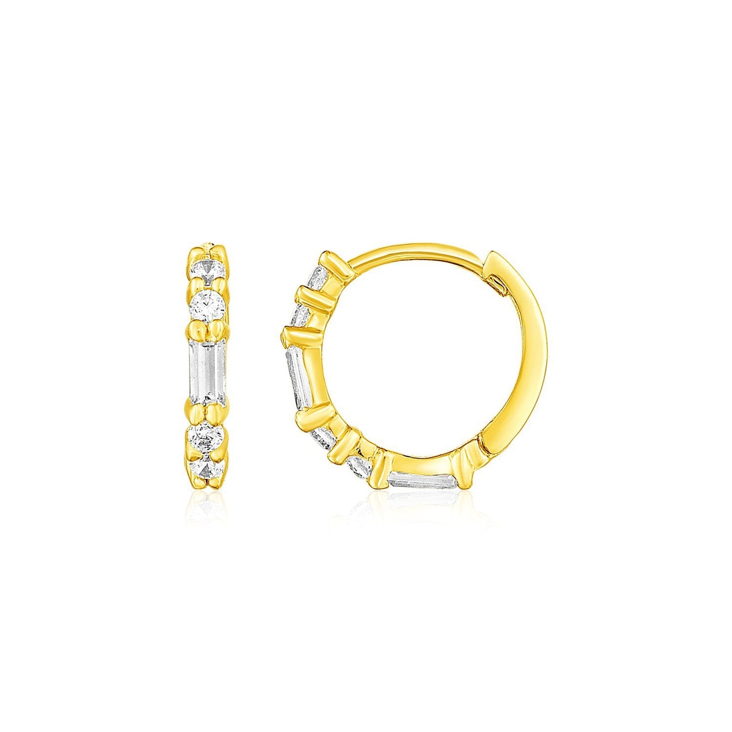 Boucles d'oreilles créoles petites en or jaune 14 carats avec zirconias baguette