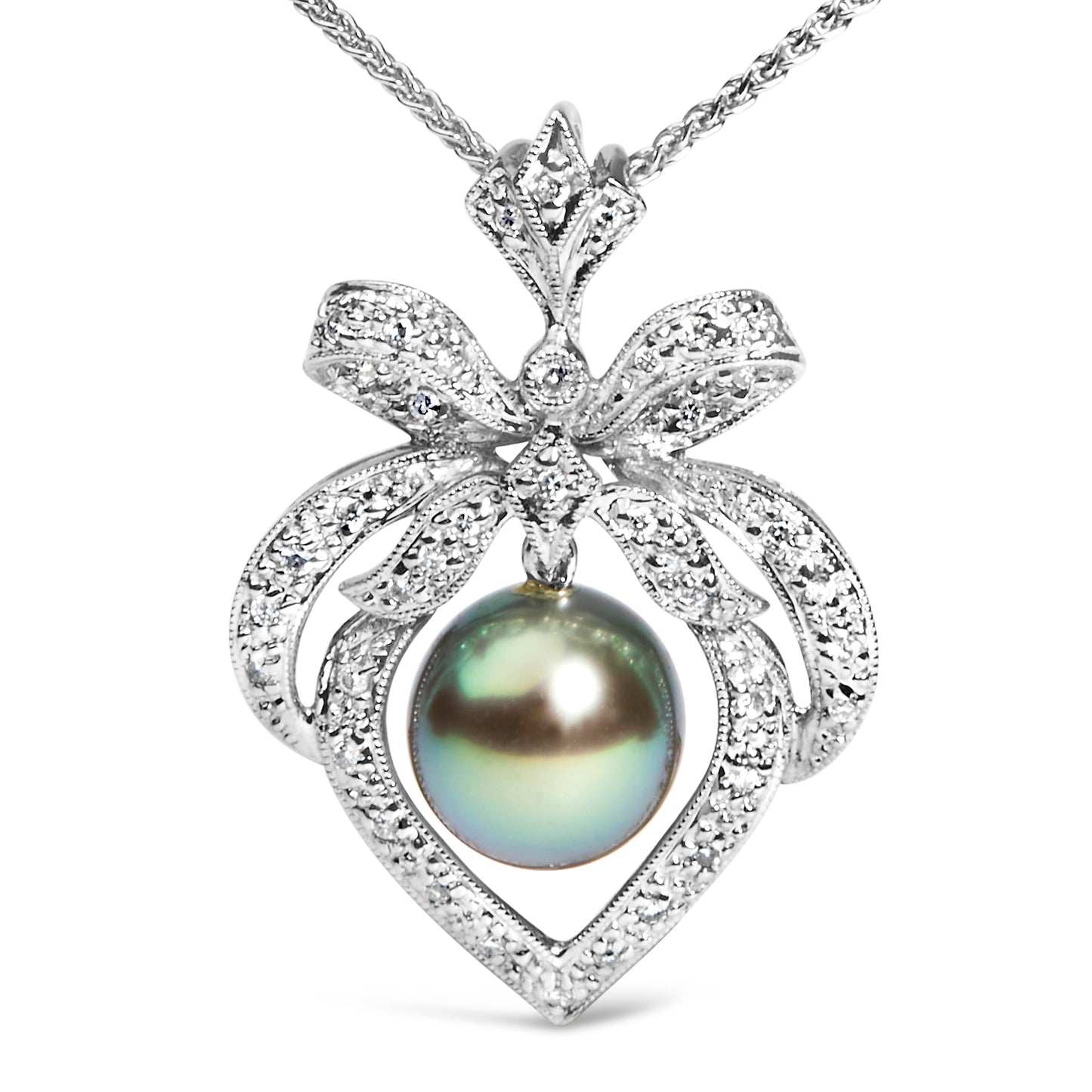 Collar con colgante de corazón de perla negra tahitiana cultivada y diamantes de 18 quilates
