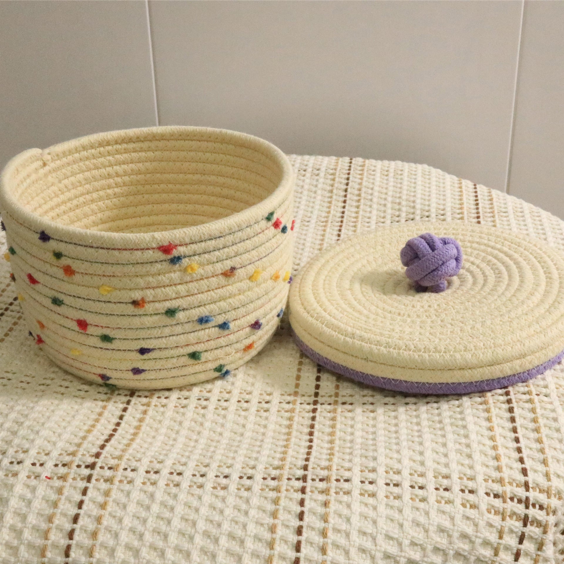 Creative desktop cosmetics storage woven basket - Korvel