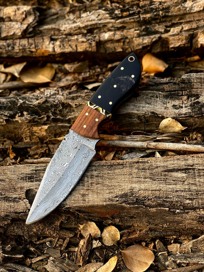 8" Handcrafted Damascus Steel Skinning Knife with Buffalo Horn & Rosewood Handle, Leather Sheath - Korvel