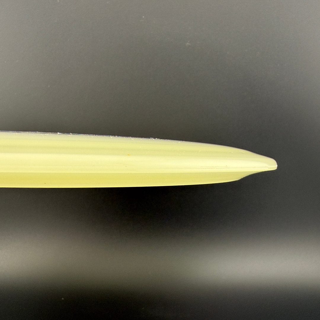 Discraft Mega Glo Cicada - Premium Glow Disc