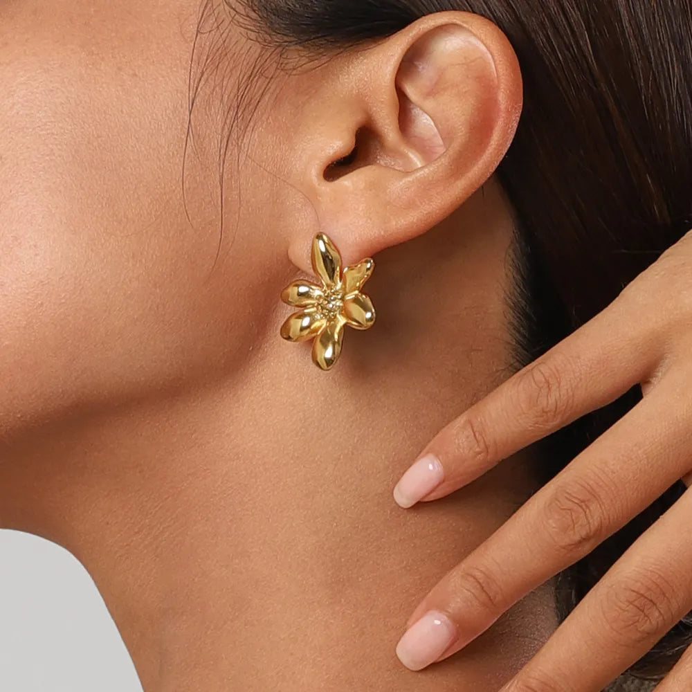 Boucles d'oreilles en acier inoxydable plaqué or avec motif floral