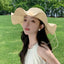 Chapeau de soleil en paille élégant et grand avec design floral