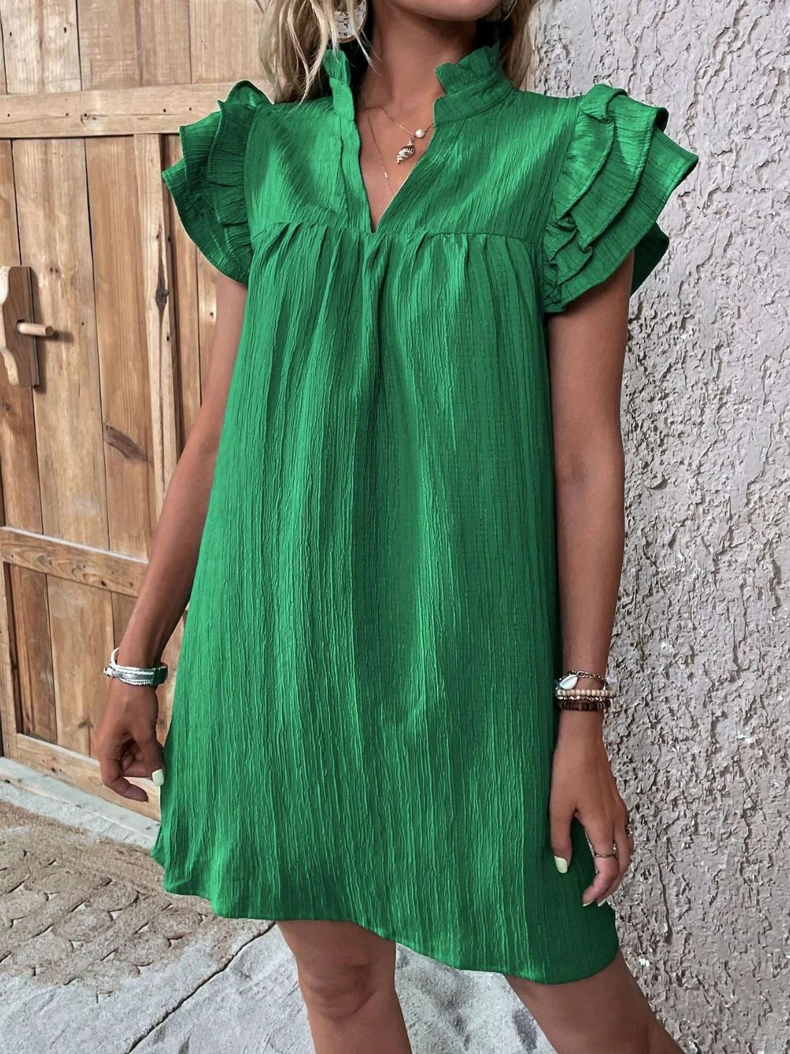Robe Mini Élégante à Manches Courtes Volantes