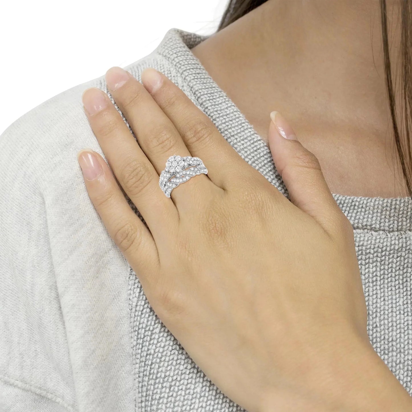 Anillo de Compromiso y Juego de Banda de Diamante Creado en Laboratorio de Plata Esterlina .925