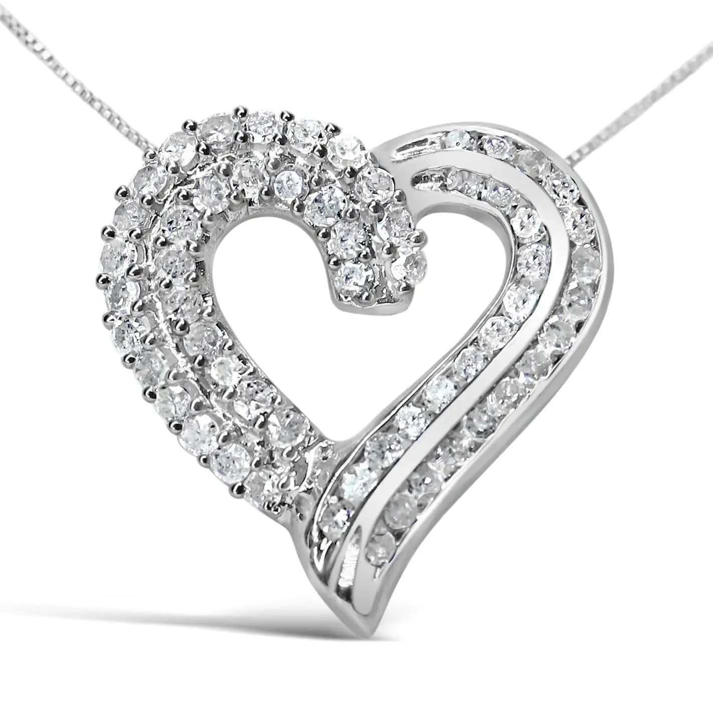 Collar con colgante de corazón abierto de diamante en plata esterlina .925