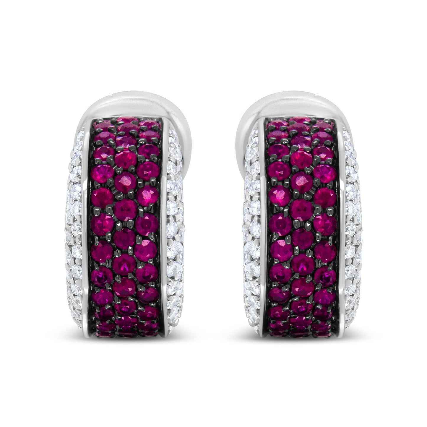 Boucles d'oreilles créoles huggie en or blanc 18K et rhodium noir avec diamants et rubis