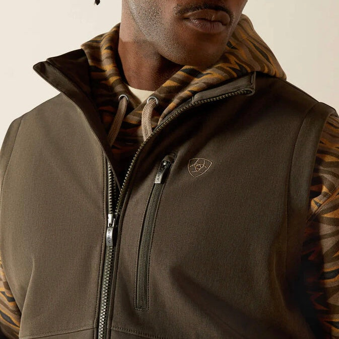Ariat Men's Green Logo Softshell Vest - Perfect for Outdoor Adventures - Korvel
