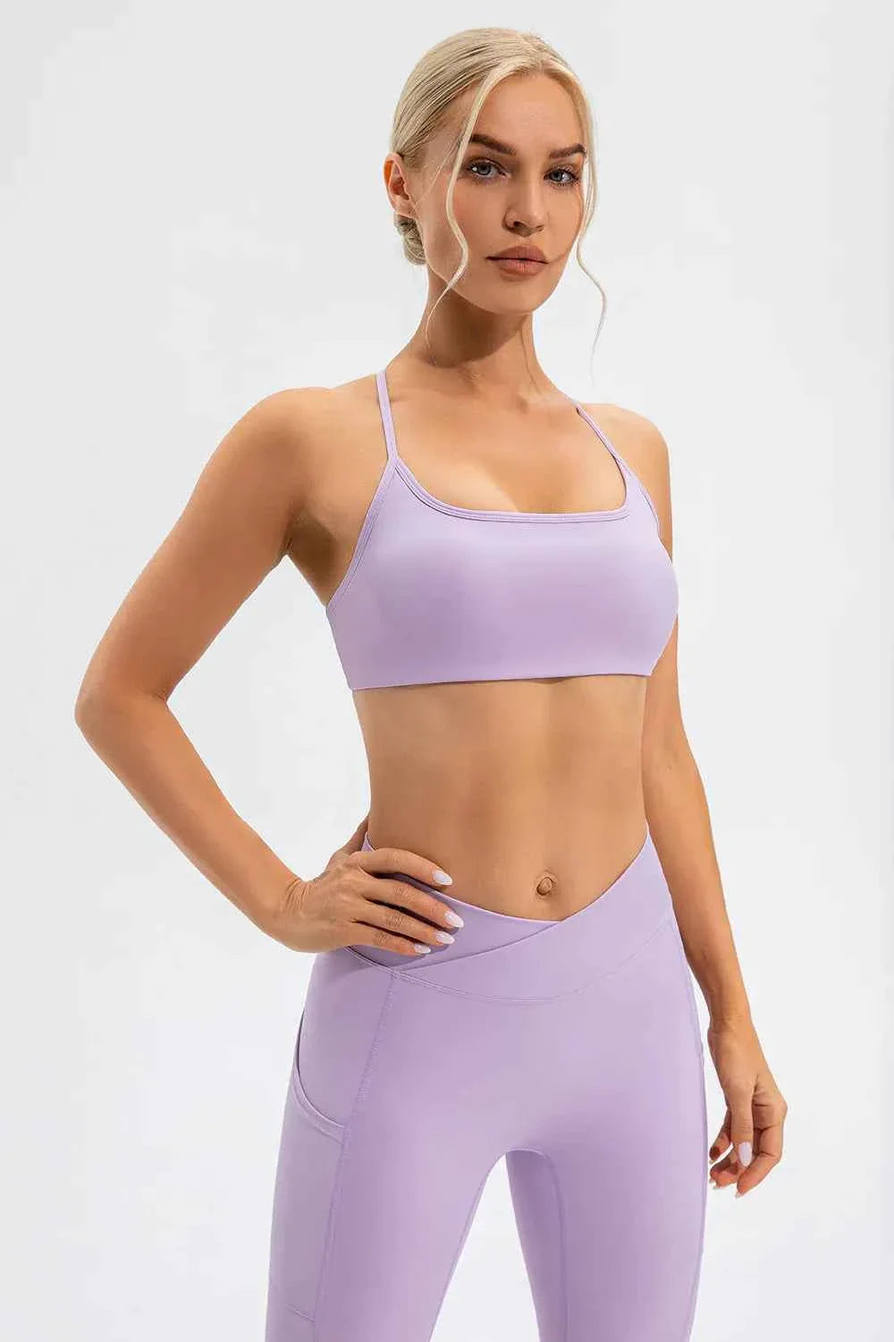 Camiseta Activa con Tirantes en Cruz