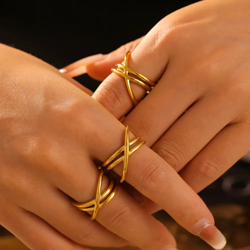 Elegant 18K Gold-Plated Crisscross Ring