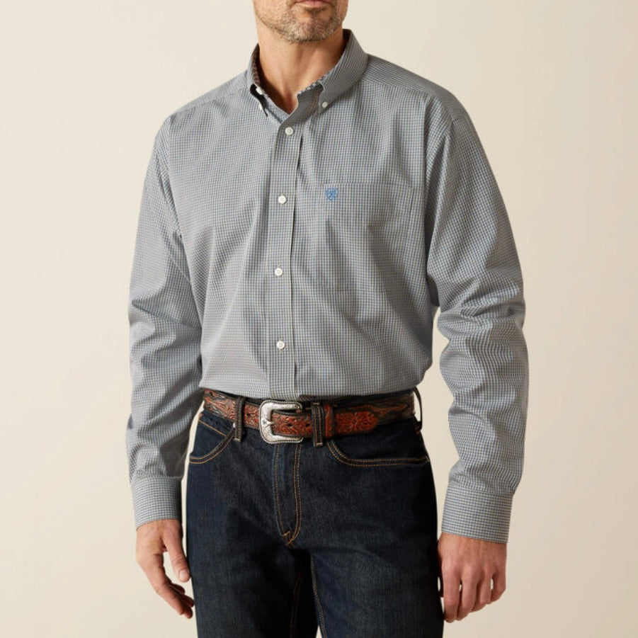 Ariat Men's Classic Fit Long Sleeve Plaid Shirt - Korvel
