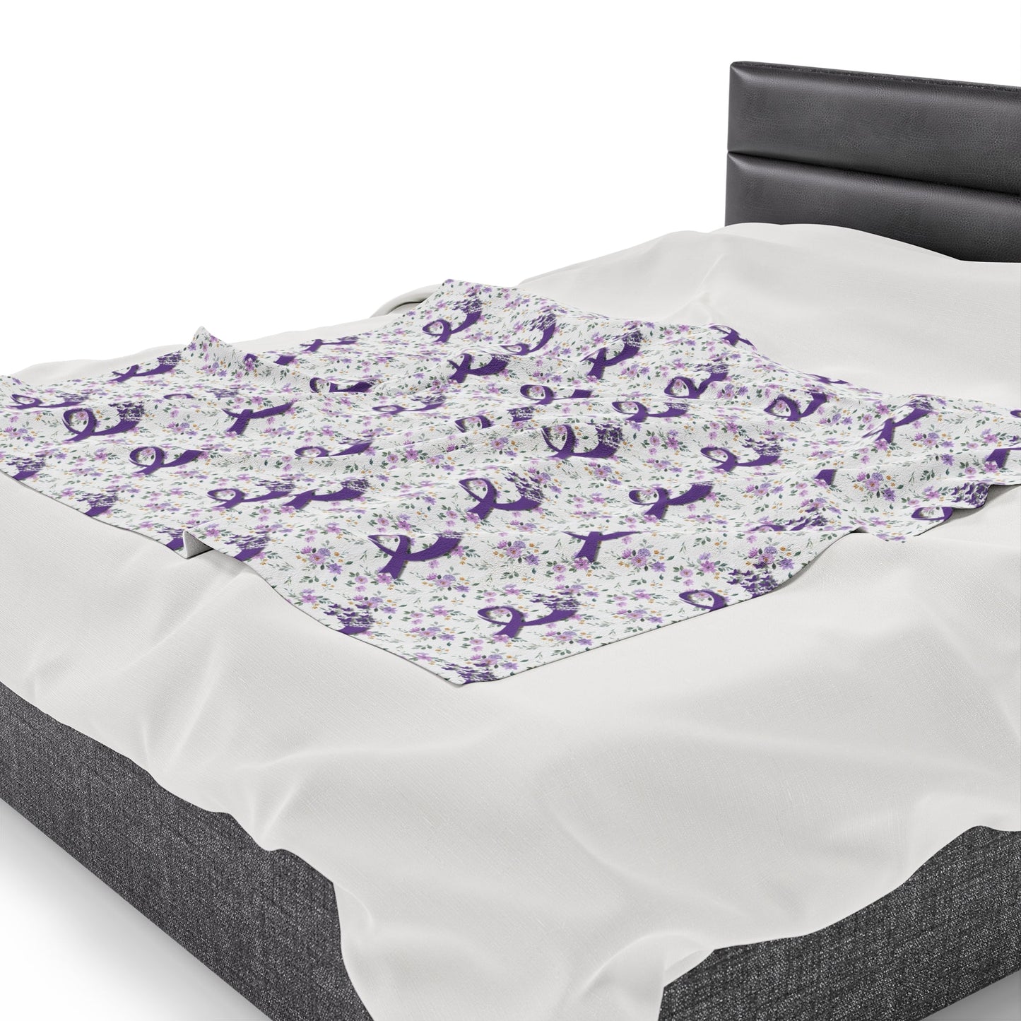 Couverture en velours à fleurs violettes