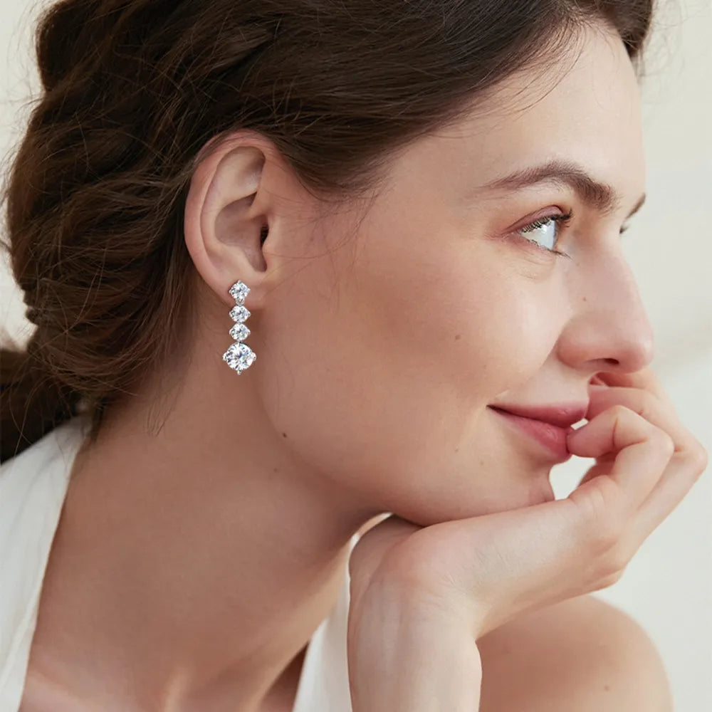 Boucles d'oreilles en argent sterling 925 de 4 carats en moissanite