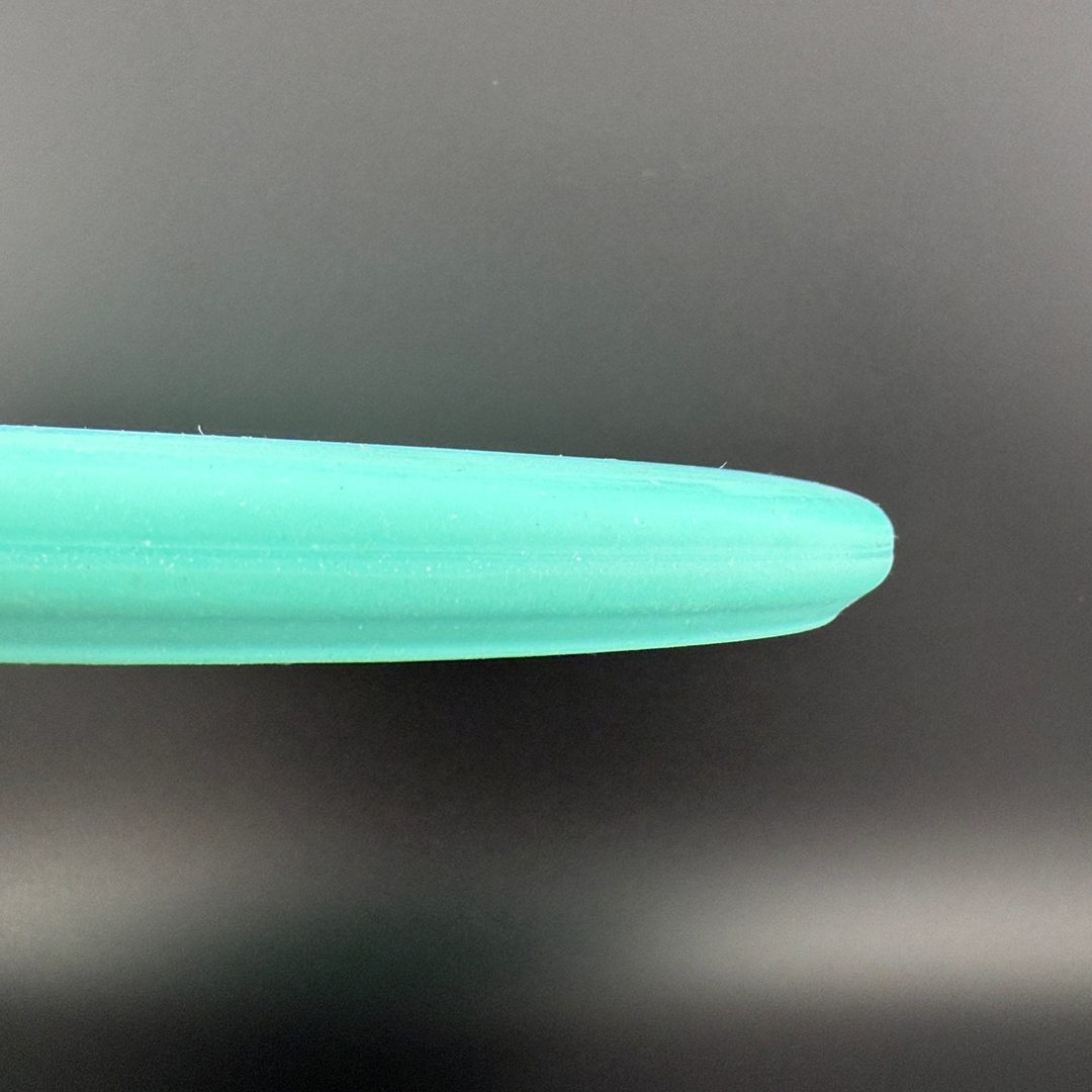 Mint Discs Soft Royal Pickle - Putter Premium