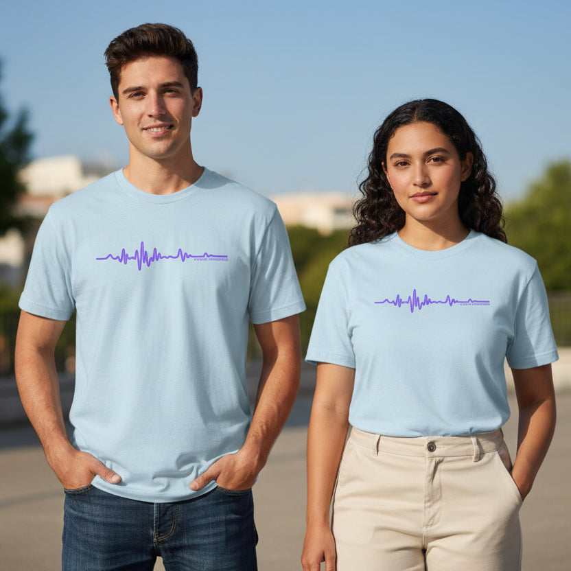 Camiseta Unisex Minimalista de Concienciación sobre la Epilepsia con Onda EEG - Diseño Púrpura