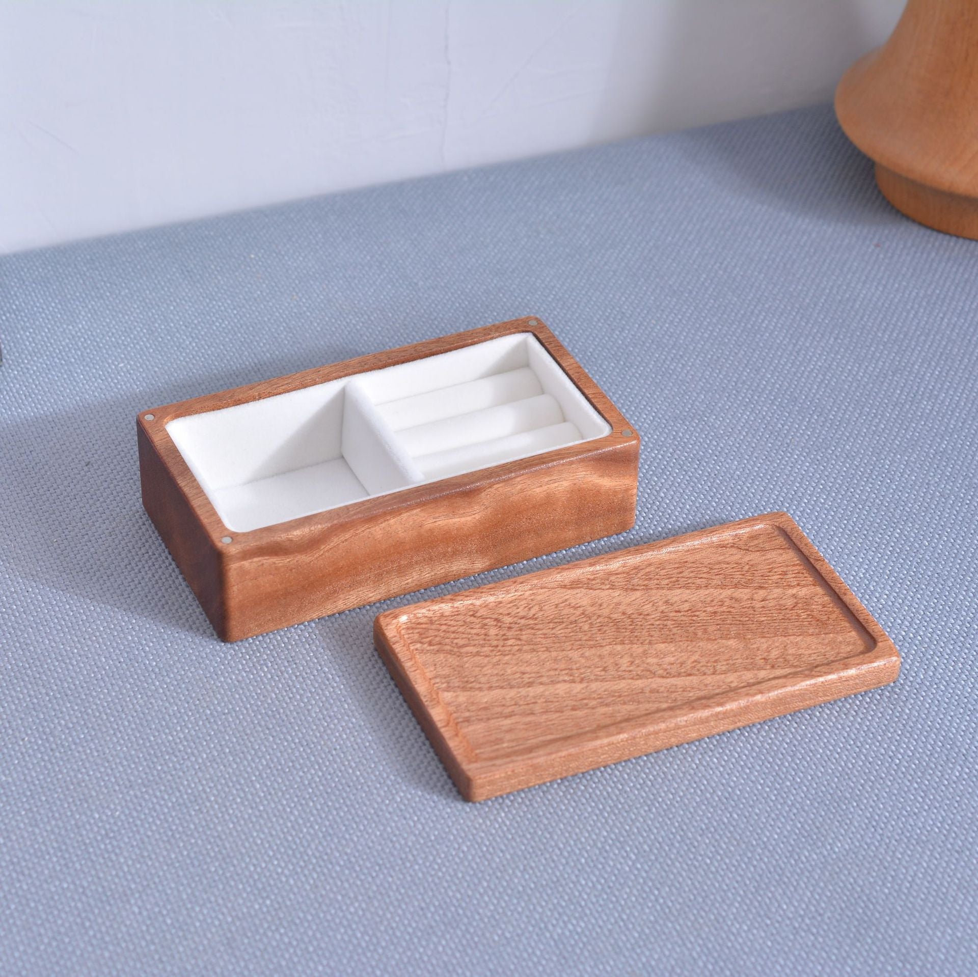 Simple multi grid solid wood jewelry box earrings necklaces rings jewelry storage box wooden jewelry box - Korvel