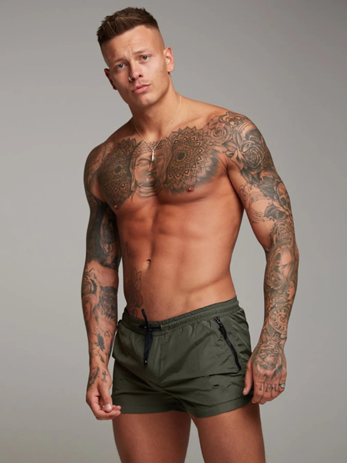 Shorts actifs pour hommes grande taille avec cordon de serrage et poches